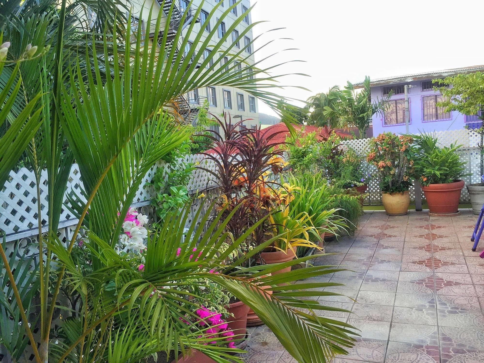 Forty Winks Inn Port of Spain Exterior photo